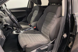 musta Audi Q3 2013 kuva 13.