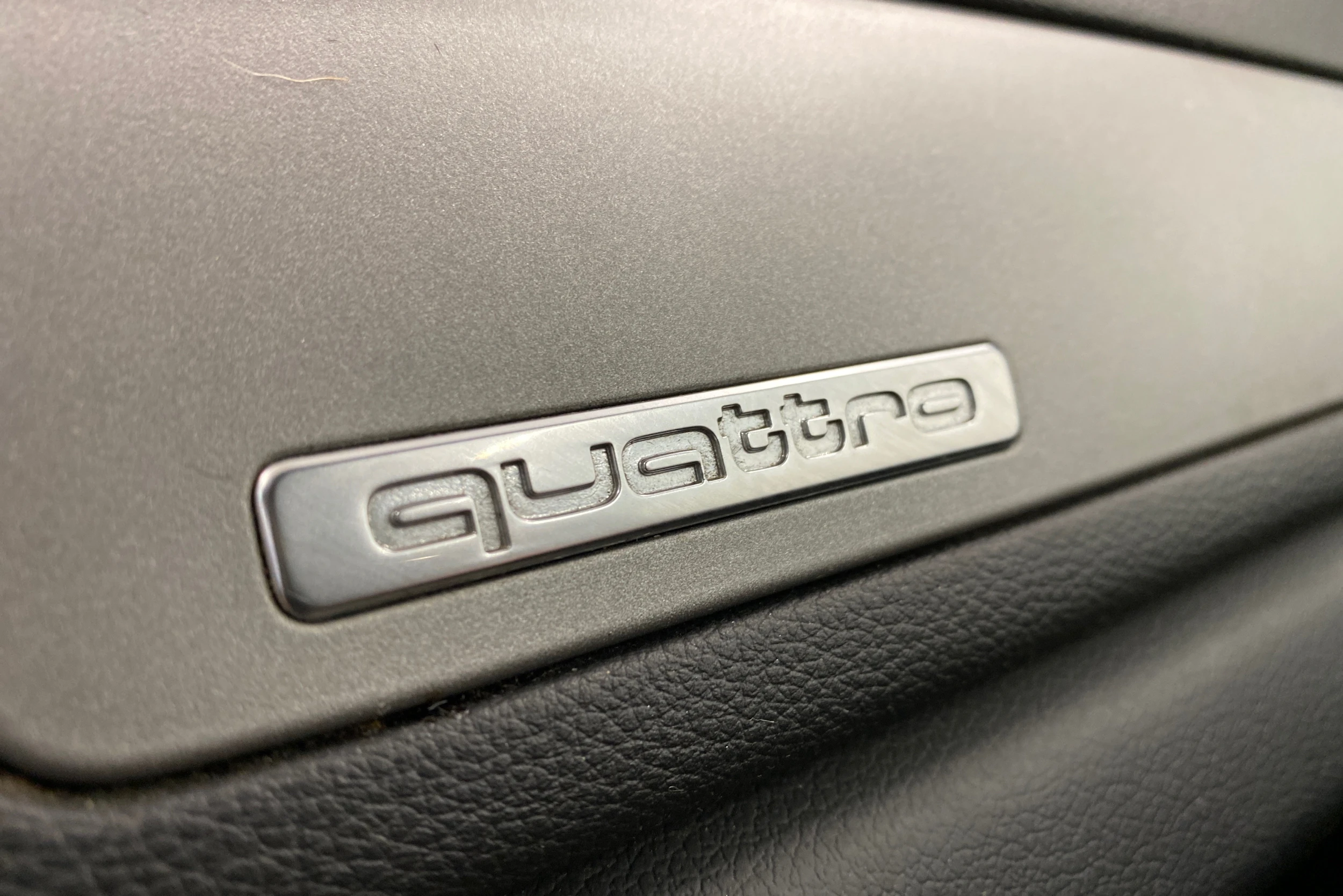 musta Audi Q3 2013 kuva 28.