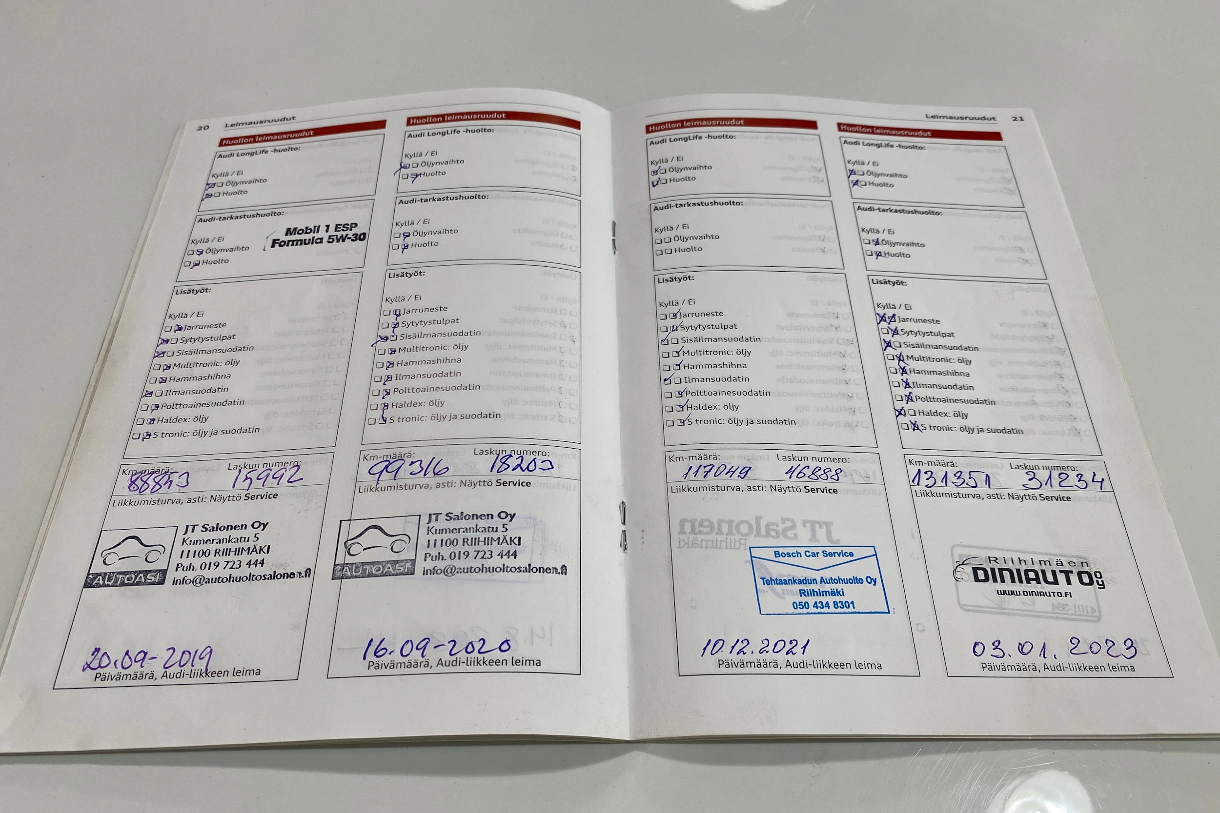 musta Audi Q3 2013 kuva 32.