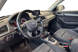 met. harmaa Audi Q3 2013 kuva 3.