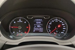 ruskea (beige) Audi Q3 2013 kuva 16.