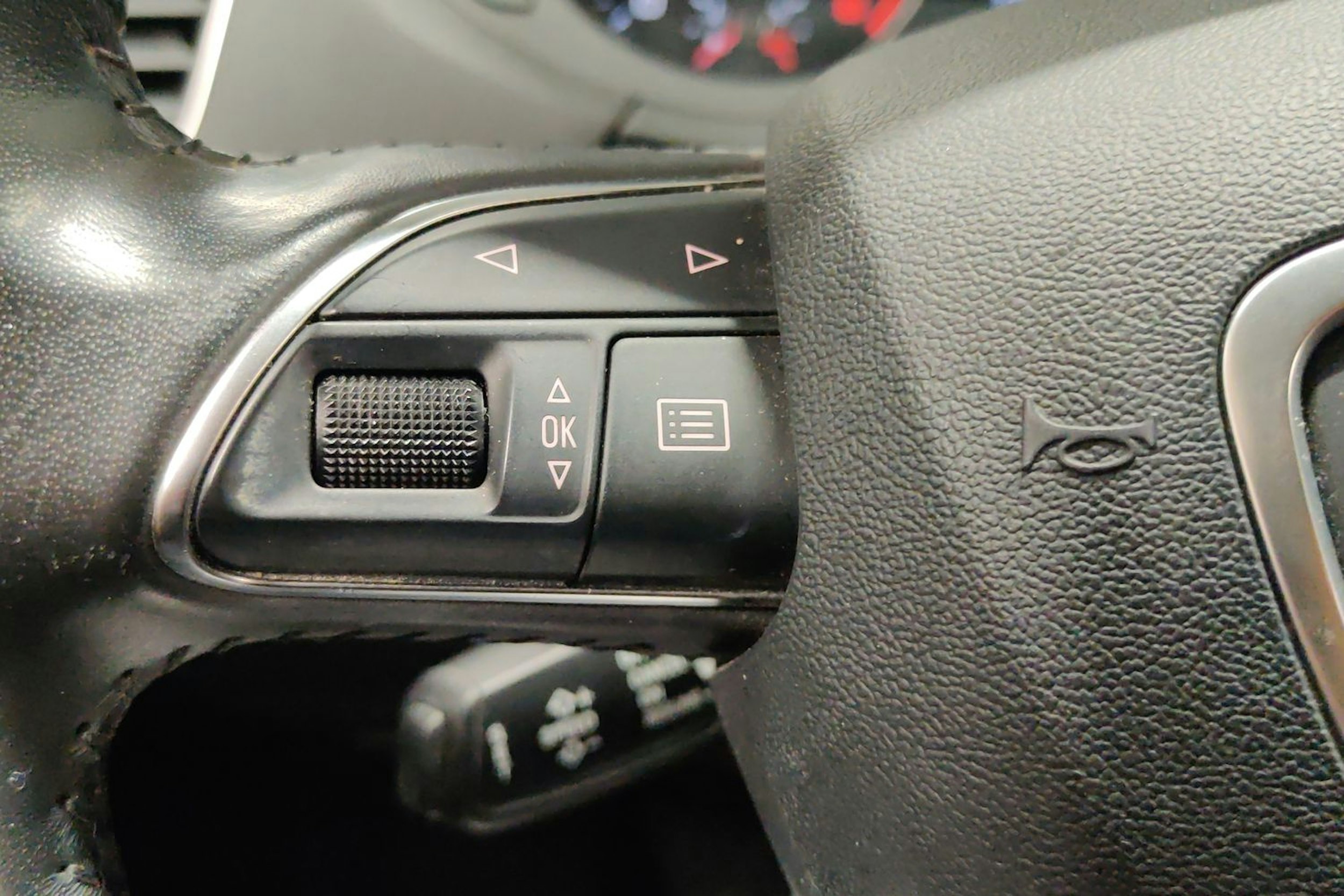 ruskea (beige) Audi Q3 2013 kuva 22.