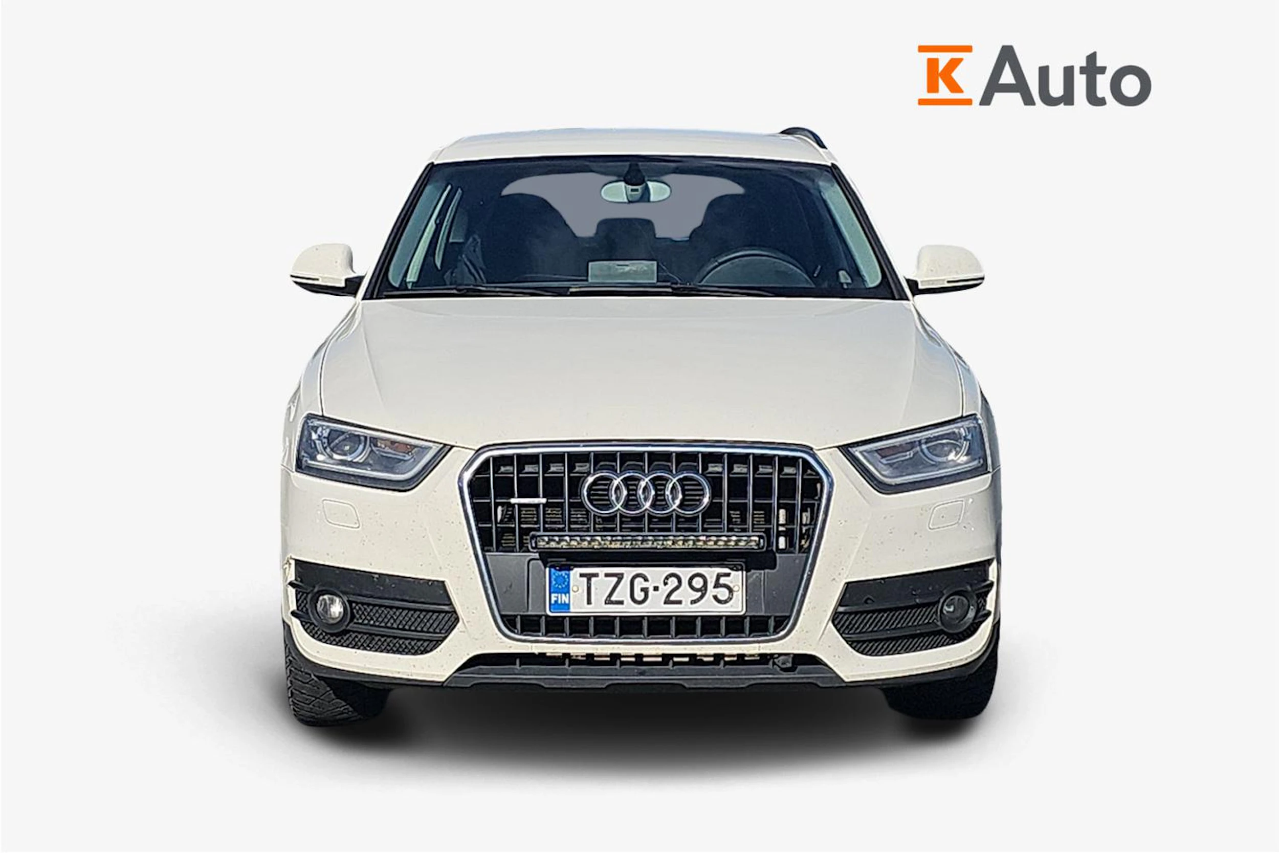 valkoinen Audi Q3 2014 kuva 4.