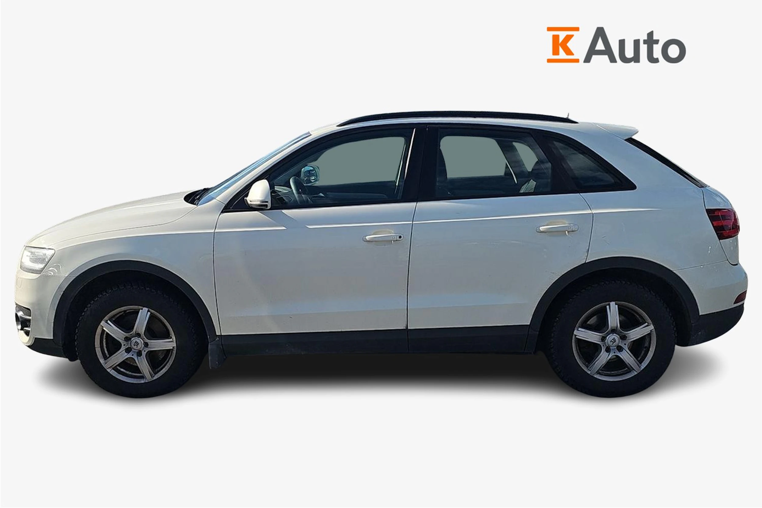 valkoinen Audi Q3 2014 kuva 5.