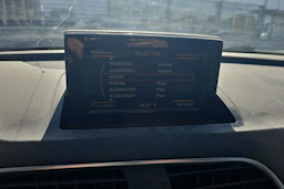 valkoinen Audi Q3 2014 kuva 16.