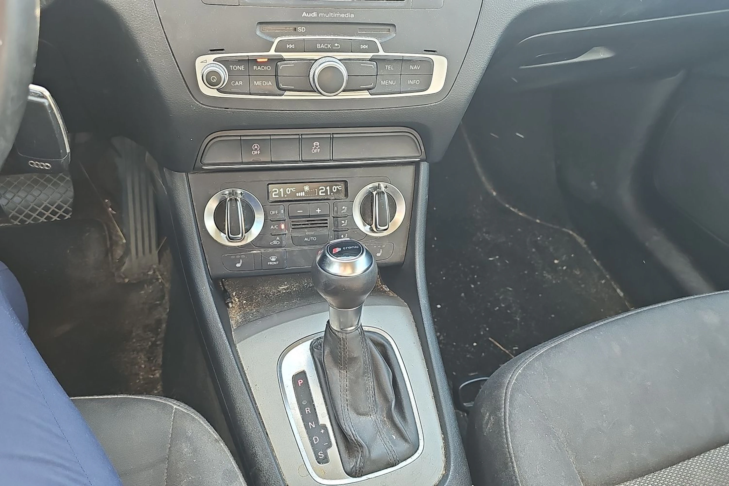valkoinen Audi Q3 2014 kuva 17.