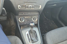 valkoinen Audi Q3 2014 kuva 17.