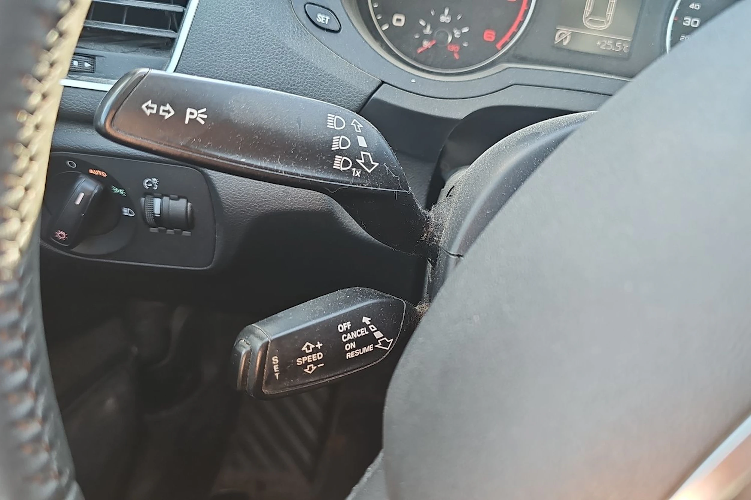 valkoinen Audi Q3 2014 kuva 19.