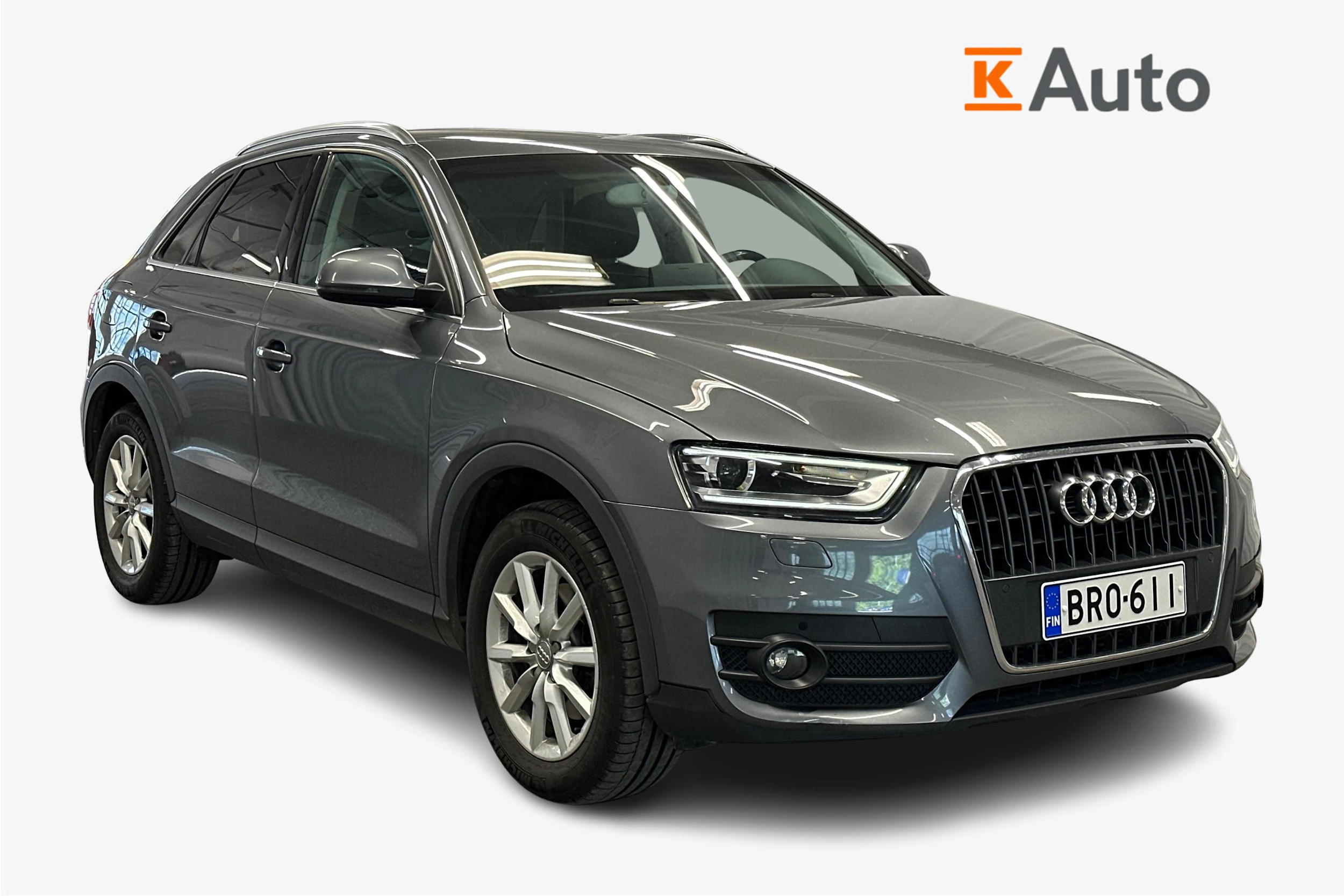 harmaa Audi Q3 2014 kuva 1.