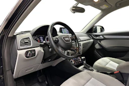 sininen Audi Q3 2014 kuva 9.