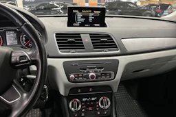 sininen Audi Q3 2014 kuva 14.