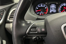 sininen Audi Q3 2014 kuva 20.