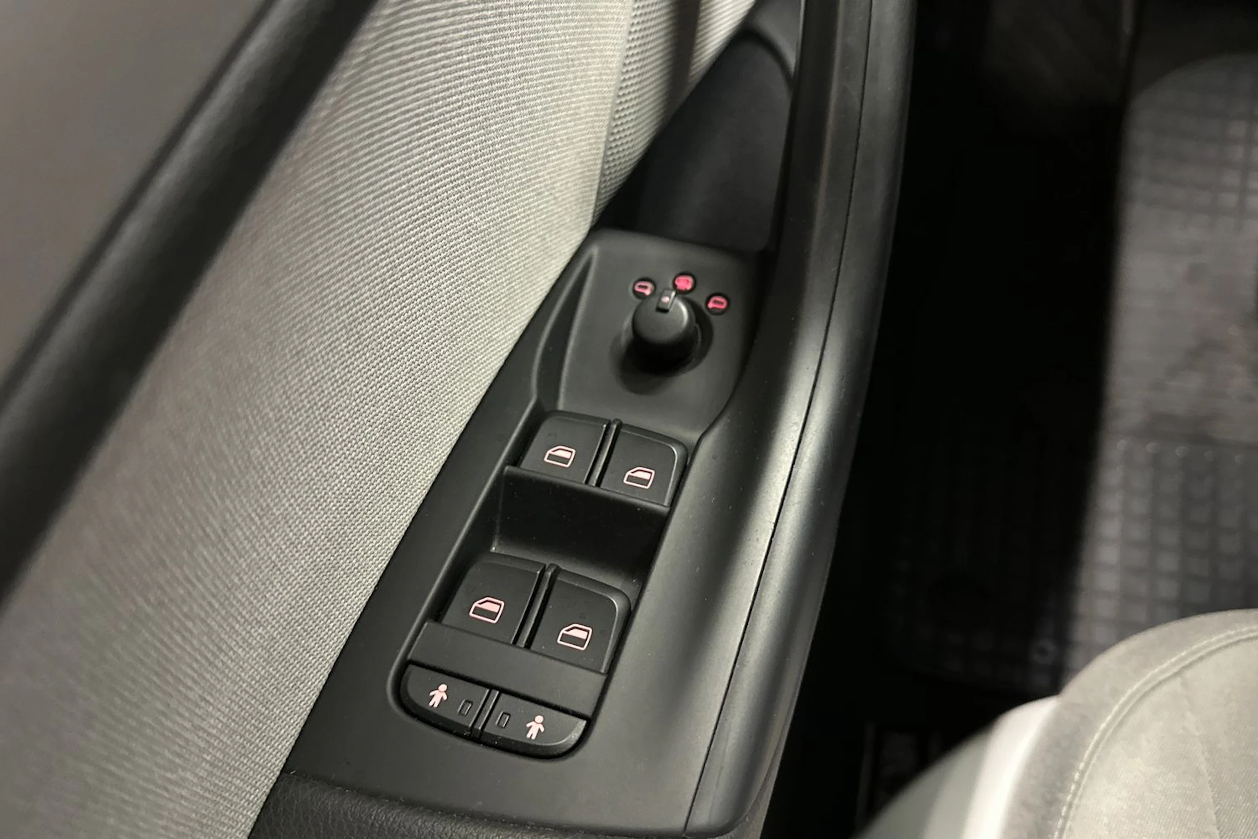 sininen Audi Q3 2014 kuva 23.