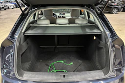 sininen Audi Q3 2014 kuva 24.