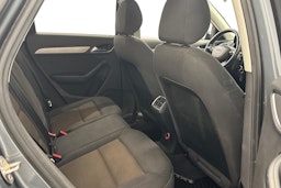 harmaa Audi Q3 2014 kuva 11.