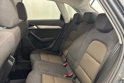 harmaa Audi Q3 2014 kuva 13.