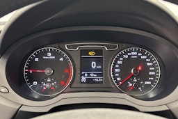 harmaa Audi Q3 2014 kuva 19.