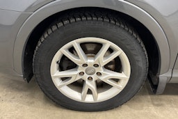 harmaa Audi Q3 2014 kuva 33.