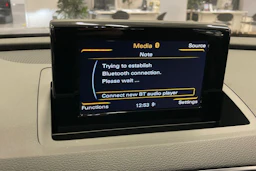 met. harmaa Audi Q3 2014 kuva 14.