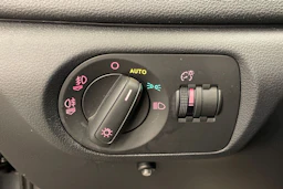 met. harmaa Audi Q3 2014 kuva 18.