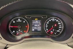 met. harmaa Audi Q3 2014 kuva 19.