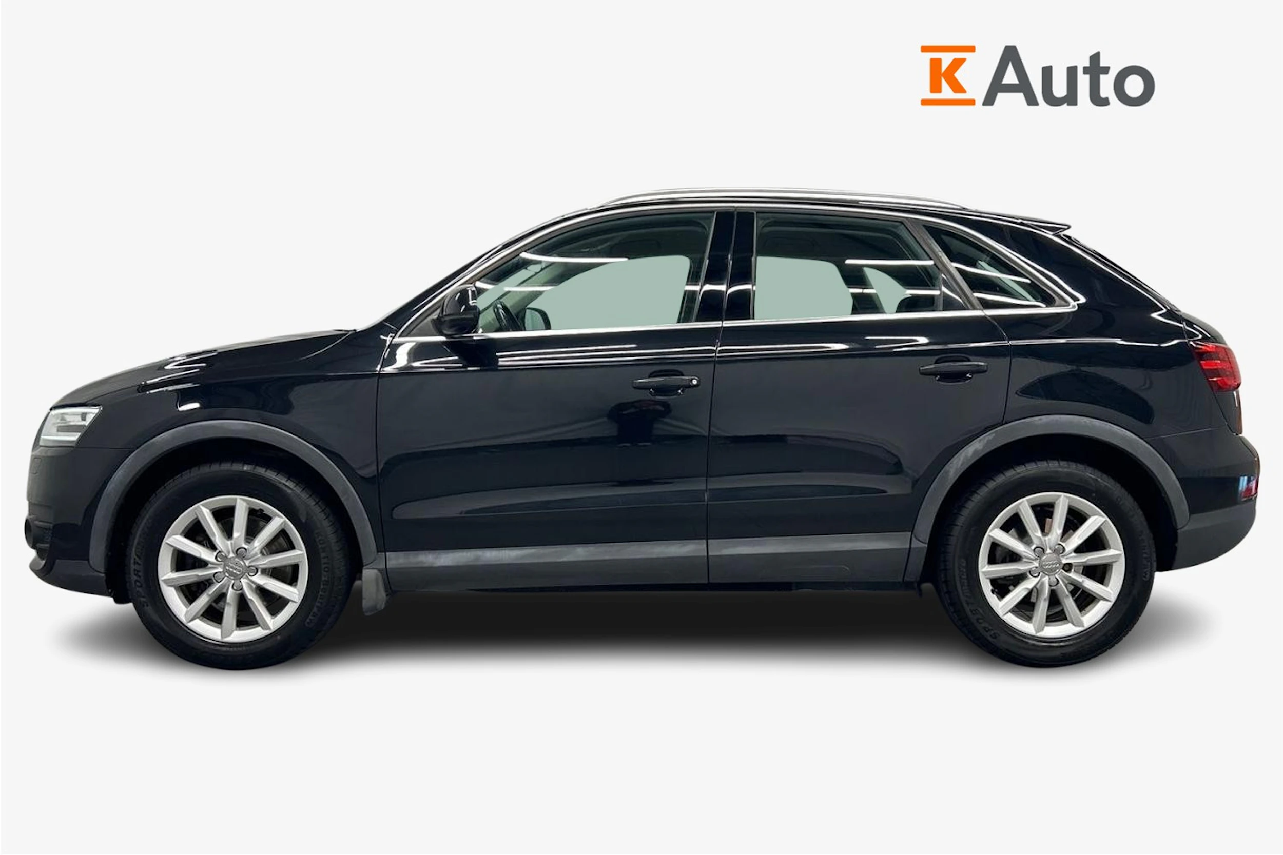musta Audi Q3 2014 kuva 5.