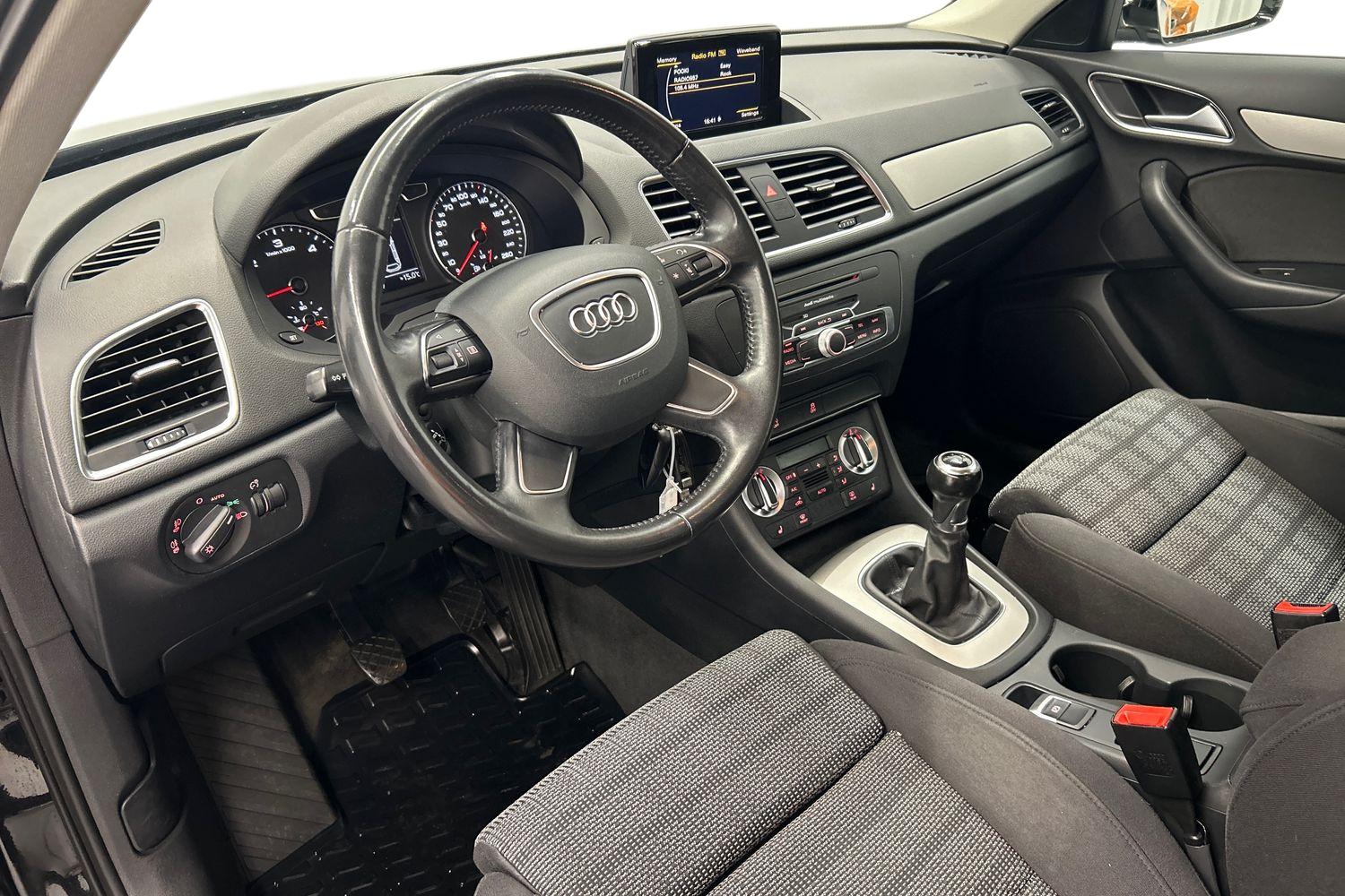 Audi Q3 Business II 2,0 TDI 103 kW 2014, kuva 6/24