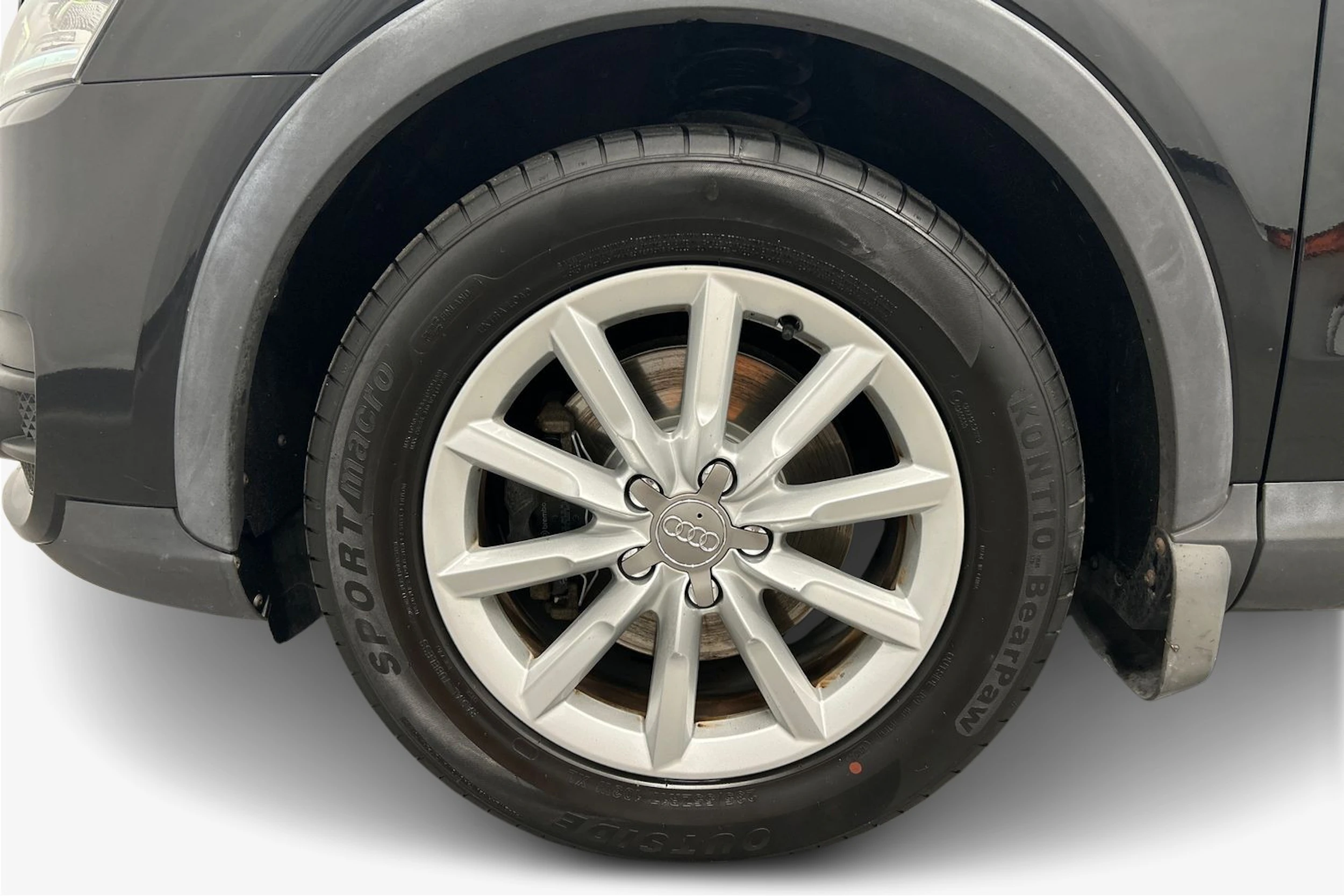 musta Audi Q3 2014 kuva 9.