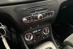 musta Audi Q3 2014 kuva 22.