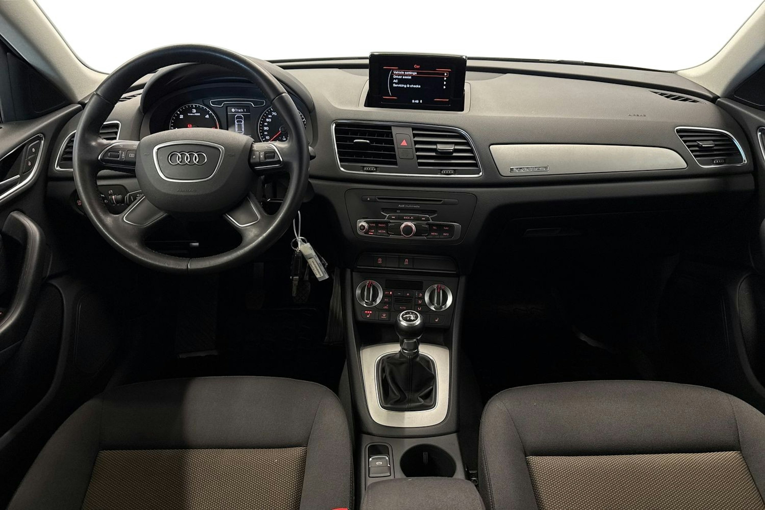 ruskea (beige) Audi Q3 2014 kuva 9.