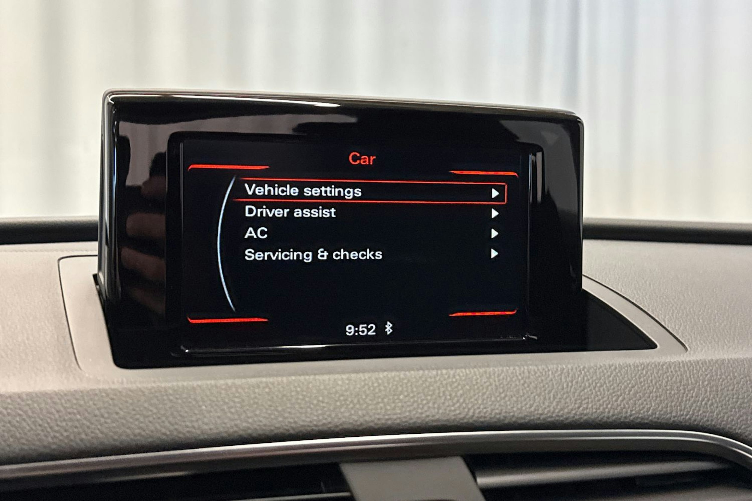 ruskea (beige) Audi Q3 2014 kuva 16.