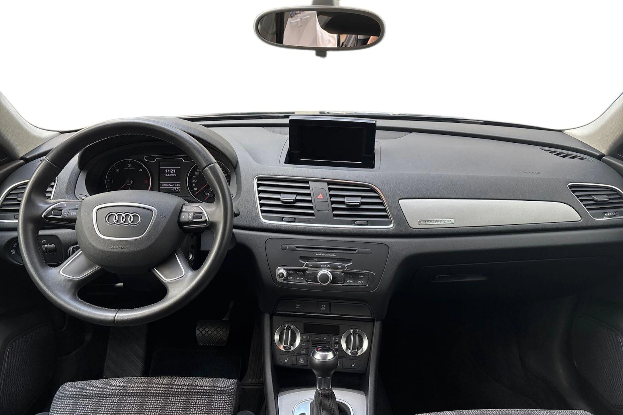 musta Audi Q3 2014 kuva 7.