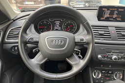 musta Audi Q3 2014 kuva 16.