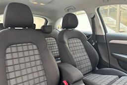 musta Audi Q3 2014 kuva 22.