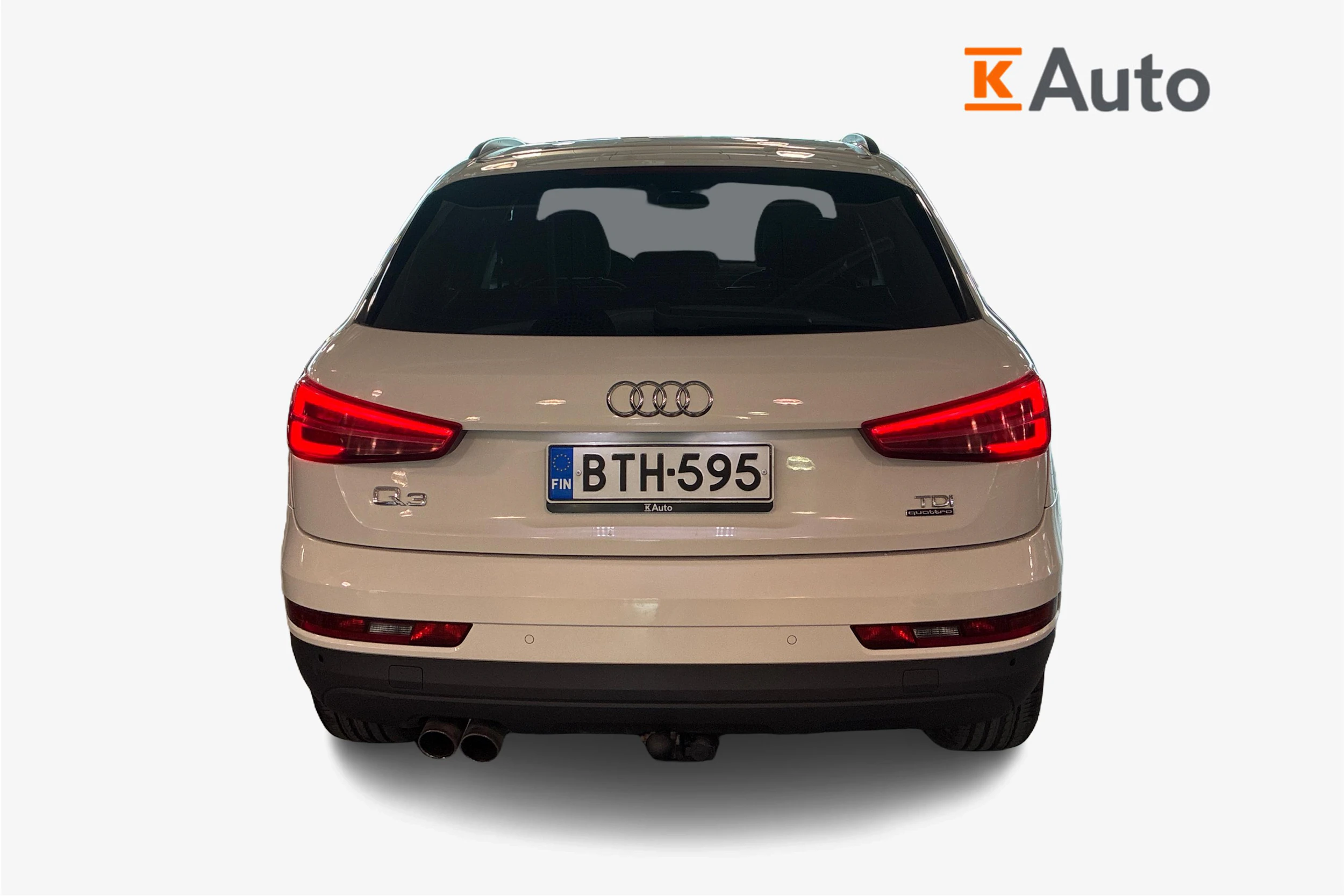 valkoinen Audi Q3 2015 kuva 4.