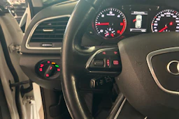 valkoinen Audi Q3 2015 kuva 17.