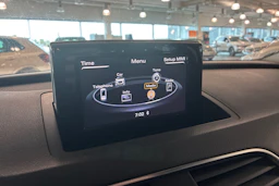 valkoinen Audi Q3 2015 kuva 22.