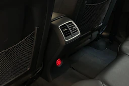 hopea Audi Q3 2015 kuva 22.