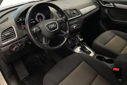 Valkoinen Audi Q3 2015 kuva 8.