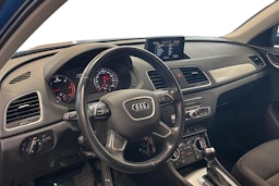sininen Audi Q3 2015 kuva 3.