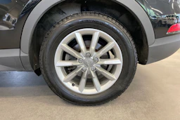 Musta Audi Q3 2015 kuva 10.