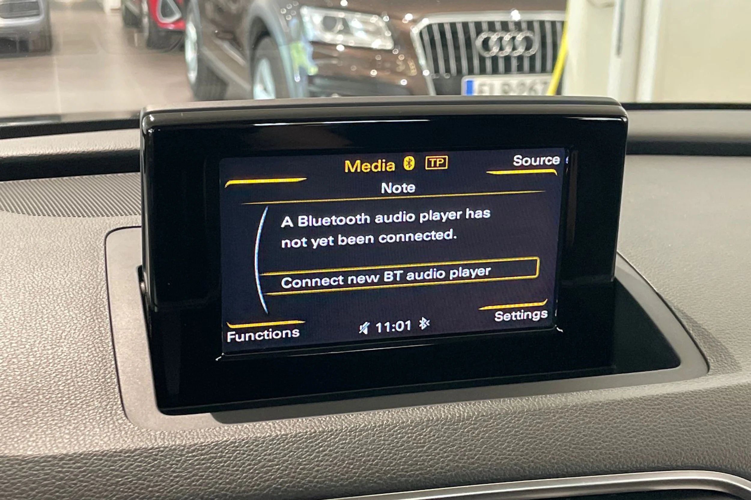 Musta Audi Q3 2015 kuva 14.