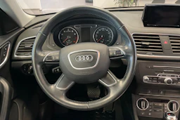 Musta Audi Q3 2015 kuva 17.