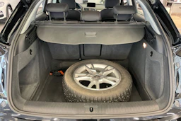 Musta Audi Q3 2015 kuva 18.