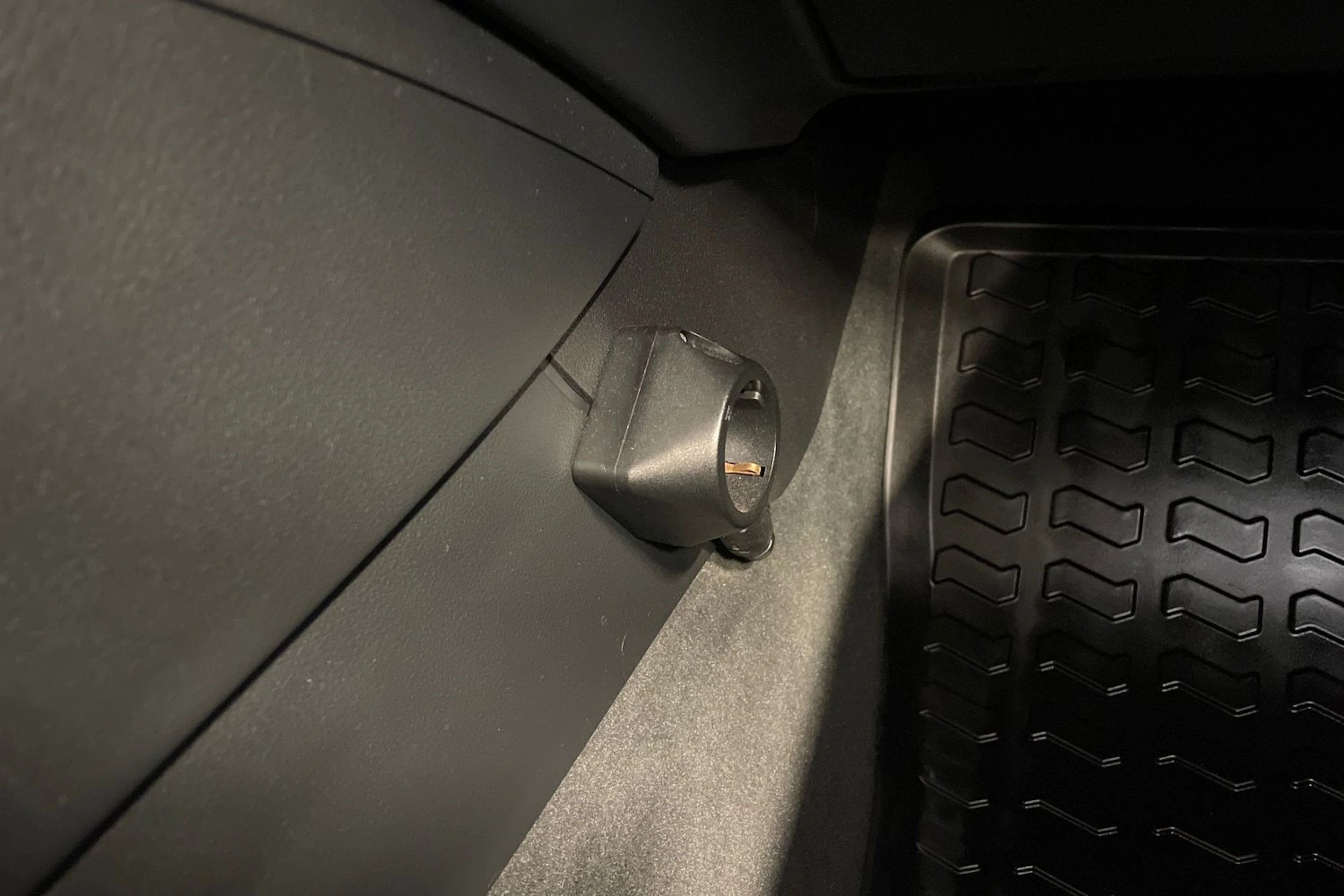 Musta Audi Q3 2015 kuva 19.
