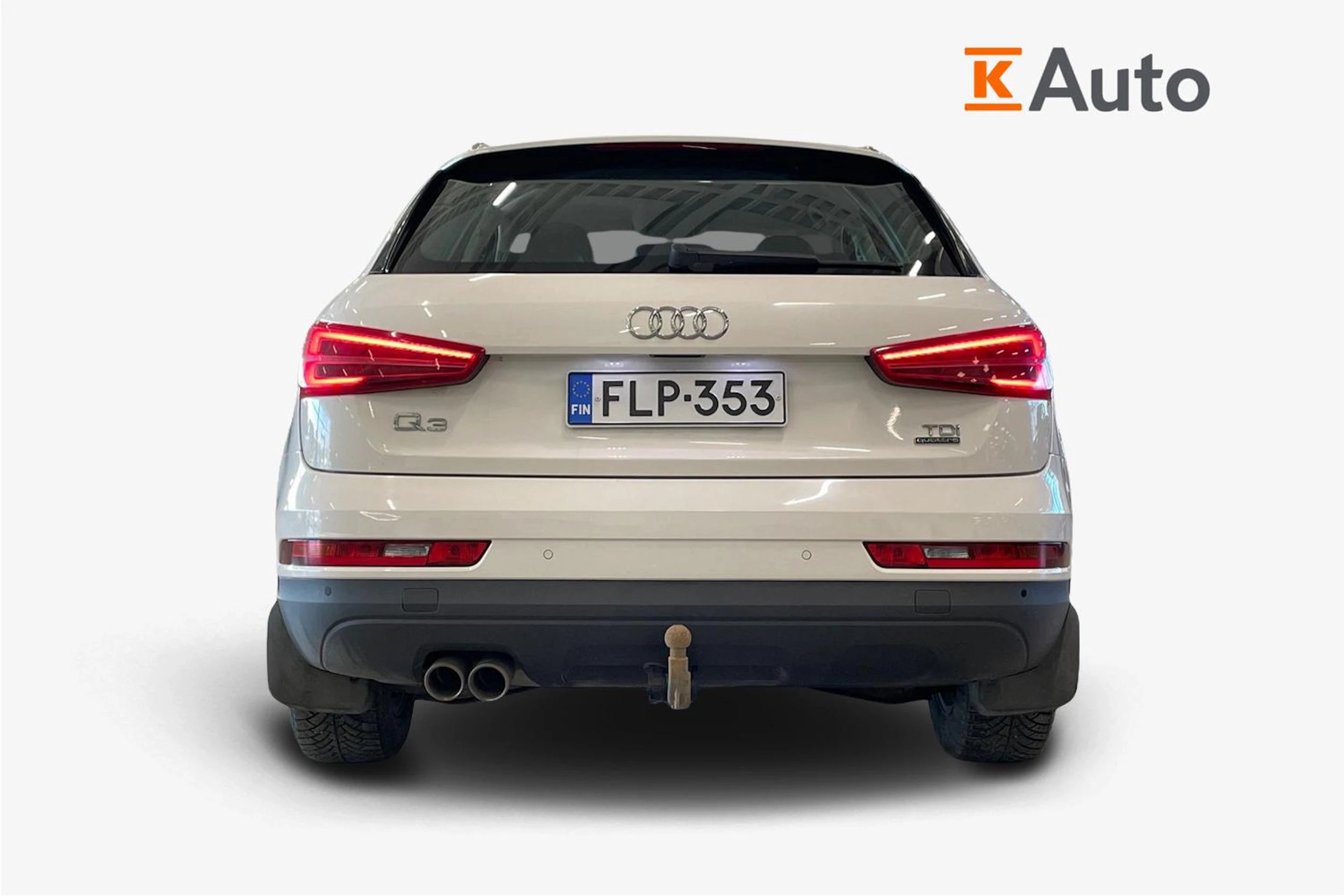 valkoinen Audi Q3 2015 kuva 3.