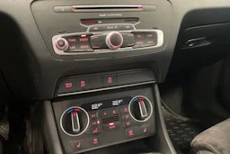 valkoinen Audi Q3 2015 kuva 23.