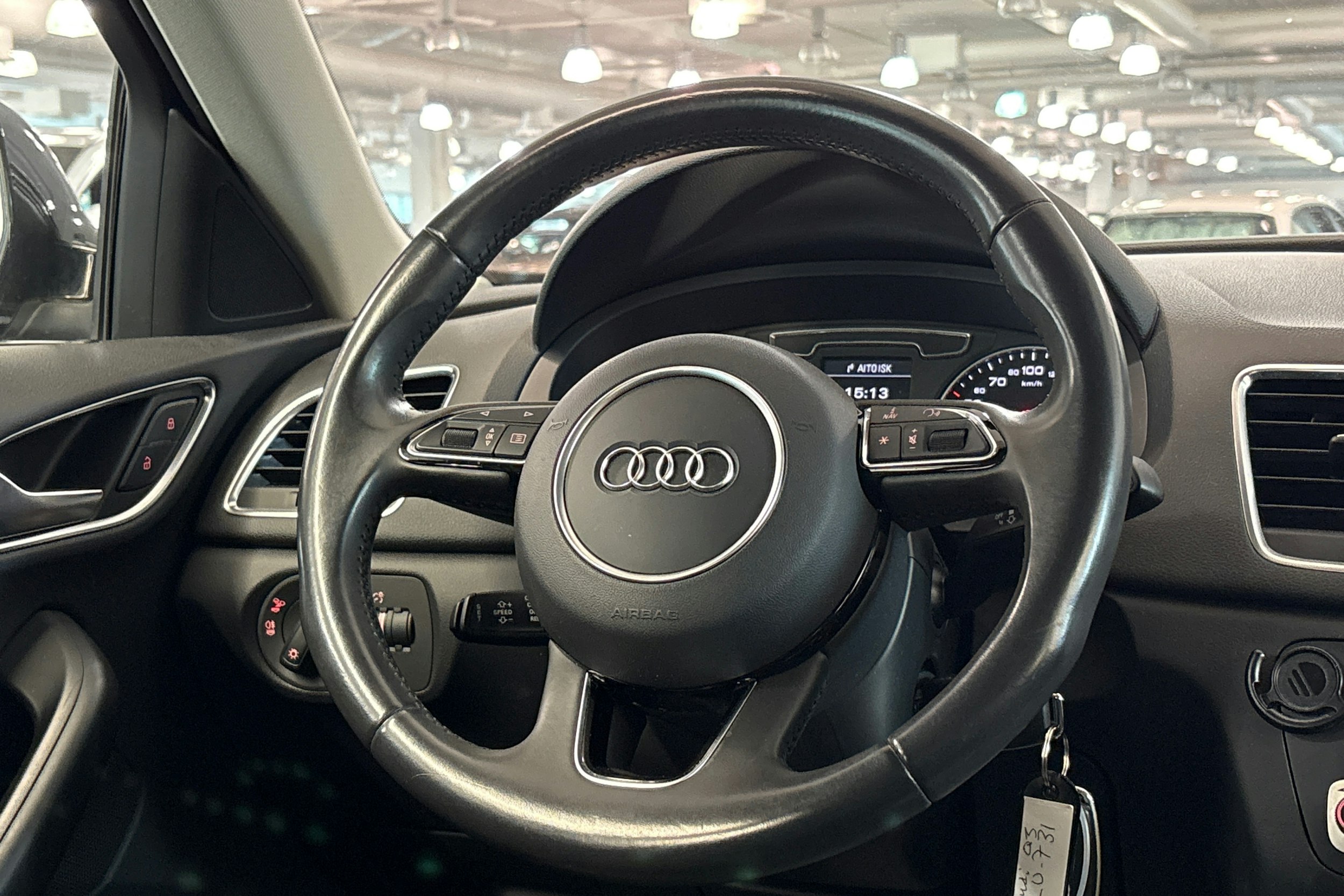 Musta Audi Q3 2015 kuva 14.