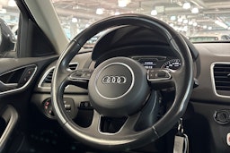 Musta Audi Q3 2015 kuva 14.