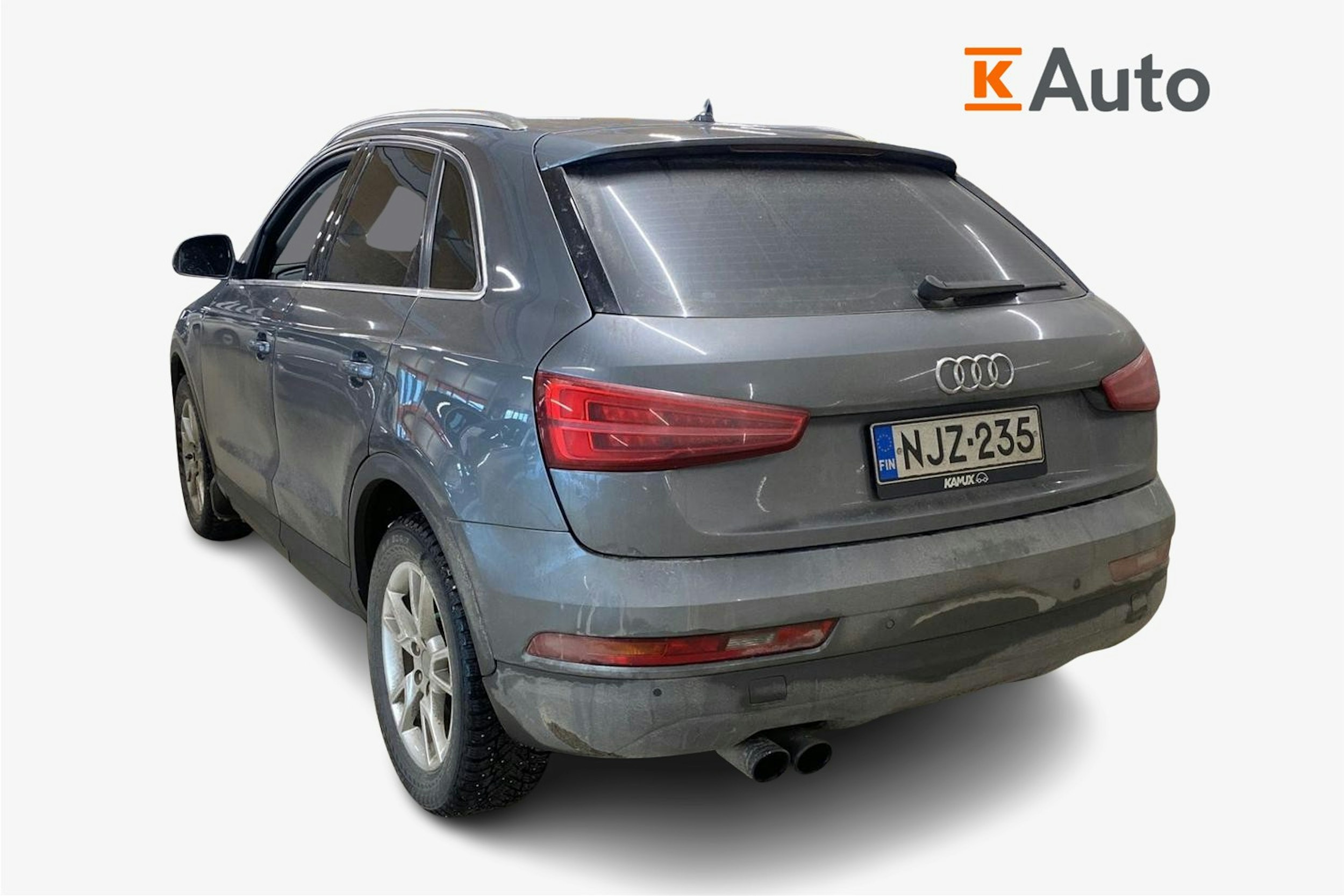 harmaa Audi Q3 2015 kuva 2.